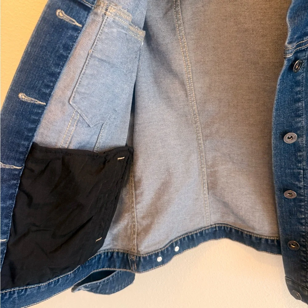 Vince Camuto Jean Jacket in Size L - Picture 4 of 7